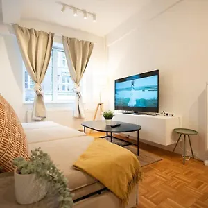 Living In Center , Hamburg Germany